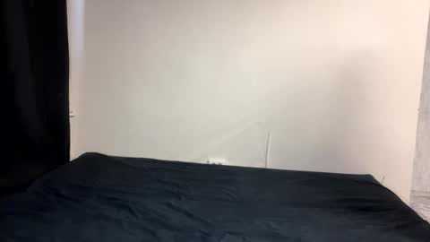 Snapshot of shyredstar chatting on 12-30-24, 07:59 Tom and Betty online show from 12-30-24, 07:59