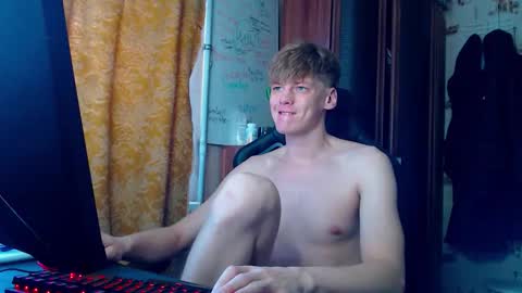 Snapshot of shyredstar chatting on 02-12-26, 05:46 Tom and Betty online show from 02-12-26, 05:46