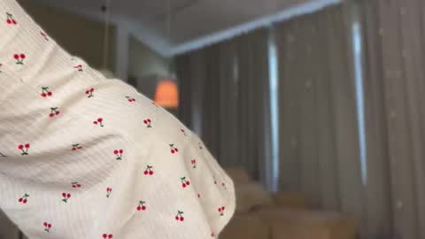 Aurora online show from 10-19-25, 06:14