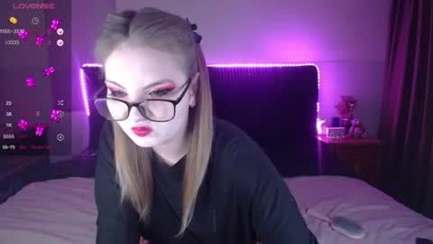 Snapshot of shysweetrish chatting on 06-09-26, 12:00 shysweetrish online show from 06-09-26, 12:00