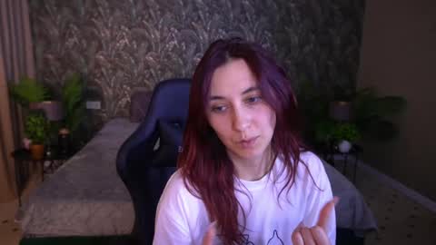 Snapshot of shyy_jany chatting on 05-22-26, 01:06 shyy_jany online show from 05-22-26, 01:06