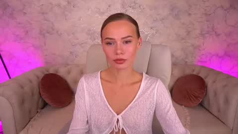 Snapshot of shyysiren chatting on 09-13-25, 06:02 shyysiren online show from 09-13-25, 06:02