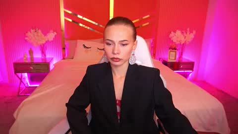 Snapshot of shyysiren chatting on 10-02-25, 06:20 shyysiren online show from 10-02-25, 06:20