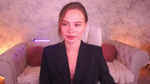 Snapshot of shyysiren chatting on 10-29-25, 08:05 shyysiren online show from 10-29-25, 08:05