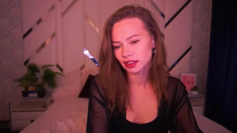 Snapshot of shyysiren chatting on 11-13-25, 08:02 shyysiren online show from 11-13-25, 08:02