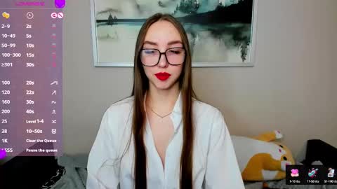 Snapshot of sia0610 chatting on 03-12-25, 01:47 SIA online show from 03-12-25, 01:47