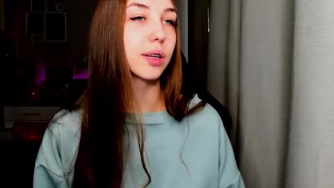 Snapshot of sia0610 chatting on 10-15-25, 02:01 SIA online show from 10-15-25, 02:01