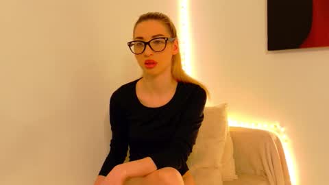 Snapshot of sia_a chatting on 02-19-26, 06:31 Anastasia online show from 02-19-26, 06:31