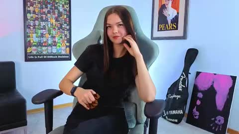 Sia online show from 11-10-25, 11:31