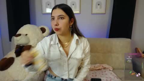 Snapshot of sia_wattson chatting on 02-12-26, 04:35 Sia online show from 02-12-26, 04:35