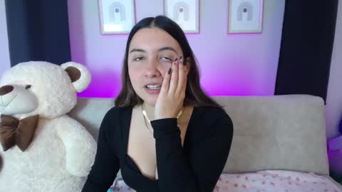 Snapshot of sia_wattson chatting on 03-03-26, 10:26 Sia online show from 03-03-26, 10:26