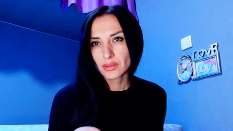 Snapshot of siaconna chatting on 11-10-25, 07:18 Siaconna online show from 11-10-25, 07:18