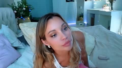 Snapshot of sialone chatting on 12-20-24, 05:47 sialone online show from 12-20-24, 05:47