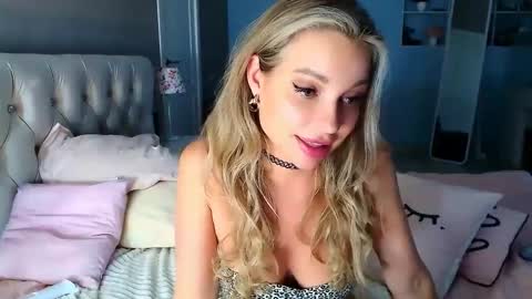 Snapshot of sialone chatting on 02-07-25, 09:26 sialone online show from 02-07-25, 09:26