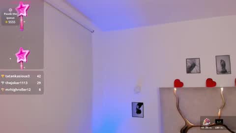 Snapshot of siam_tay chatting on 02-20-25, 10:16 siam online show from 02-20-25, 10:16