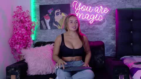 siamarlin online show from 11-04-25, 10:31