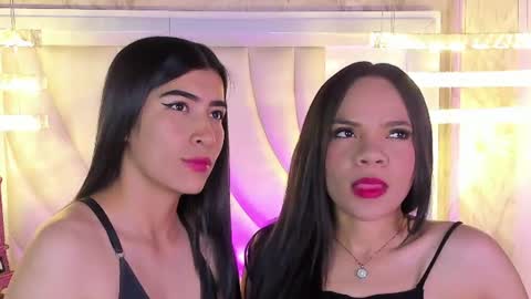 Siara and Zoe tattoo online show from 06-26-26, 11:31