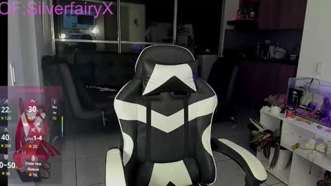 Snapshot of sickfairyx chatting on 09-28-25, 12:27 Mich online show from 09-28-25, 12:27