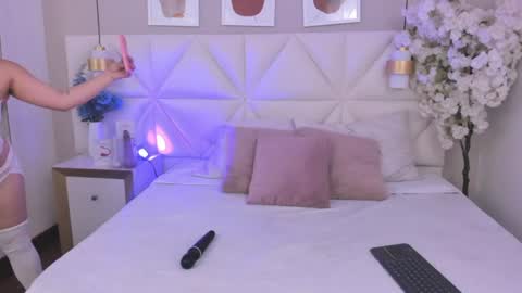 Snapshot of sidney_clark chatting on 07-21-26, 01:13 sidney_clark online show from 07-21-26, 01:13