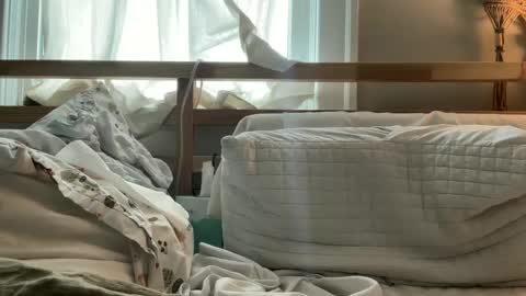 Snapshot of sie273 chatting on 12-17-24, 06:20 sie273 online show from 12-17-24, 06:20