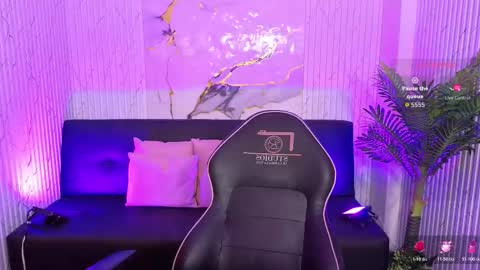 Snapshot of siena_tay chatting on 03-04-26, 12:11 Siena online show from 03-04-26, 12:11