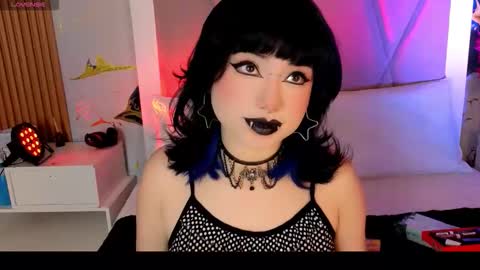 Snapshot of sienna_desiree chatting on 04-30-26, 02:56 Sienna Desieree online show from 04-30-26, 02:56