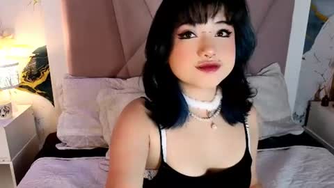 Snapshot of sienna_desiree chatting on 06-18-26, 02:21 Sienna Desieree online show from 06-18-26, 02:21