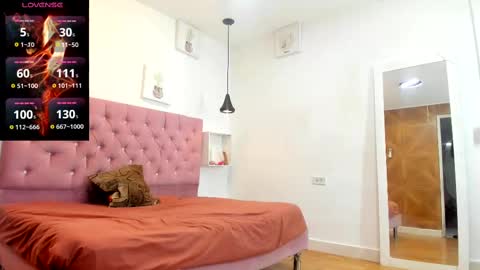 sienna_glow online show from 09-29-25, 12:32