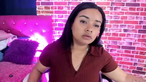 sienna_lux01 online show from 04-14-26, 02:17
