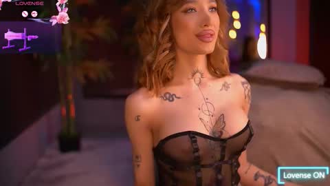 Sienna online show from 10-22-25, 05:34