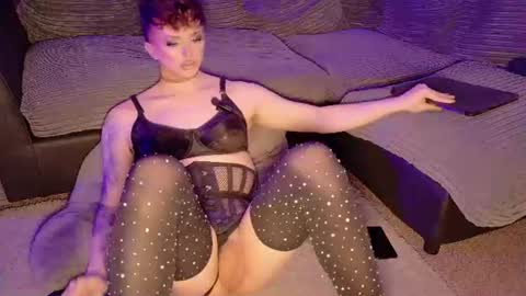 Sienna La Malfa online show from 06-24-26, 04:06