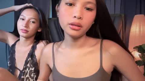 Snapshot of sierracoxriches chatting on 10-06-25, 08:01 Belle online show from 10-06-25, 08:01