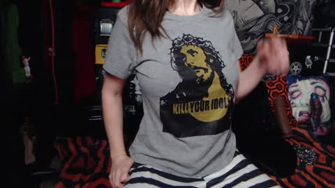 Allmylinkssilentmary666 online show from 01-31-25, 03:11