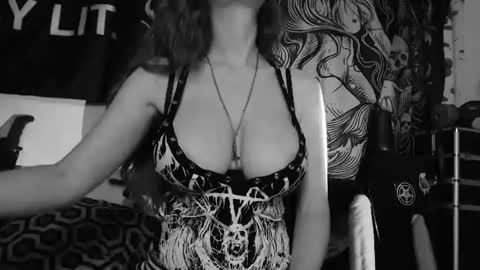Snapshot of silentmary chatting on 07-08-26, 01:37 Allmylinkssilentmary666 online show from 07-08-26, 01:37