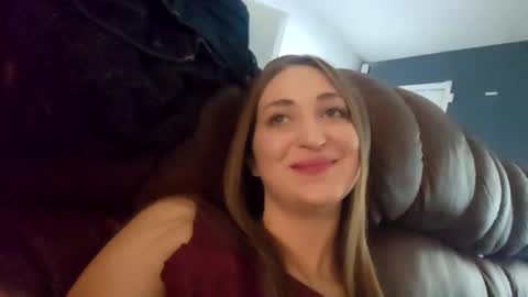 SilentSarah online show from 12-15-25, 08:57