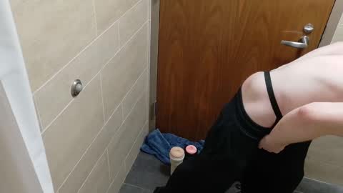 Snapshot of silentstroking chatting on 02-24-26, 01:14 silentstroking online show from 02-24-26, 01:14