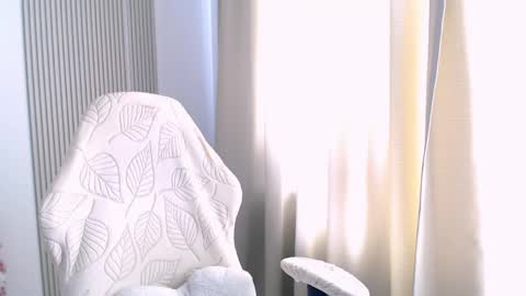 Snapshot of silk_ann chatting on 05-07-26, 10:09 silk_ann online show from 05-07-26, 10:09