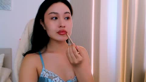 Snapshot of silk_ann chatting on 05-23-26, 06:29 silk_ann online show from 05-23-26, 06:29