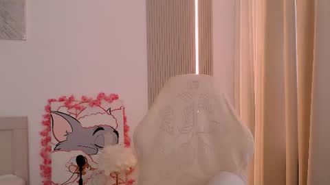 Snapshot of silk_ann chatting on 06-14-26, 07:54 silk_ann online show from 06-14-26, 07:54