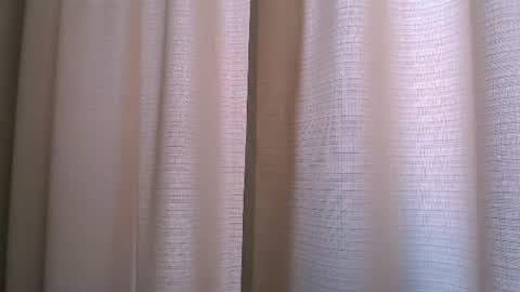 Snapshot of silk_ann chatting on 07-16-26, 06:52 silk_ann online show from 07-16-26, 06:52