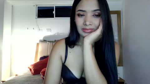 Snapshot of silk_diva chatting on 05-30-26, 05:15 maria online show from 05-30-26, 05:15
