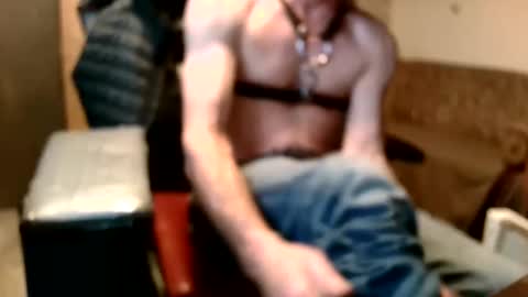 Snapshot of silkynylon77 chatting on 01-16-25, 08:22 tom online show from 01-16-25, 08:22