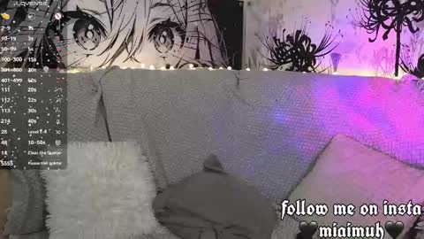 Mia online show from 04-20-26, 04:43