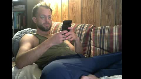 Snapshot of silu1027 chatting on 09-22-25, 05:42 silu1027 online show from 09-22-25, 05:42