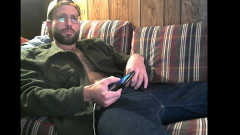 Snapshot of silu1027 chatting on 10-05-25, 04:11 silu1027 online show from 10-05-25, 04:11