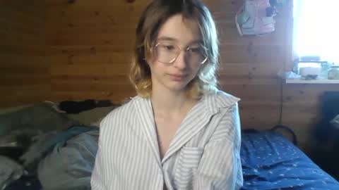 Snapshot of silva_tailll chatting on 06-03-26, 03:28 silva online show from 06-03-26, 03:28