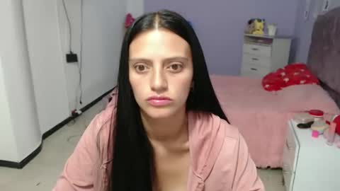 Snapshot of silvanaroberts_ chatting on 01-30-25, 11:33 Rouse online show from 01-30-25, 11:33