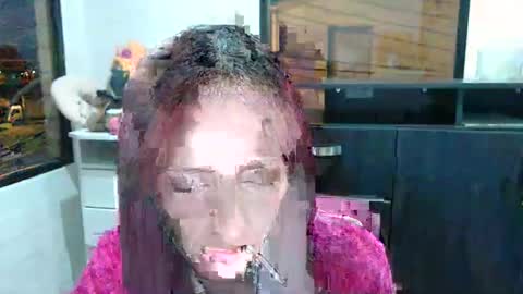 Snapshot of silvanaroberts_ chatting on 09-28-25, 11:32 Rouse online show from 09-28-25, 11:32