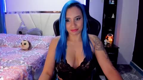 Snapshot of silver_jinx chatting on 01-19-25, 12:28 powder online show from 01-19-25, 12:28