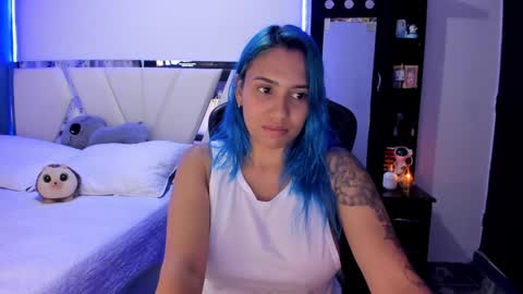 Snapshot of silver_jinx chatting on 01-30-25, 12:50 powder online show from 01-30-25, 12:50